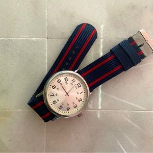 Weekender watch unisex. Large dial